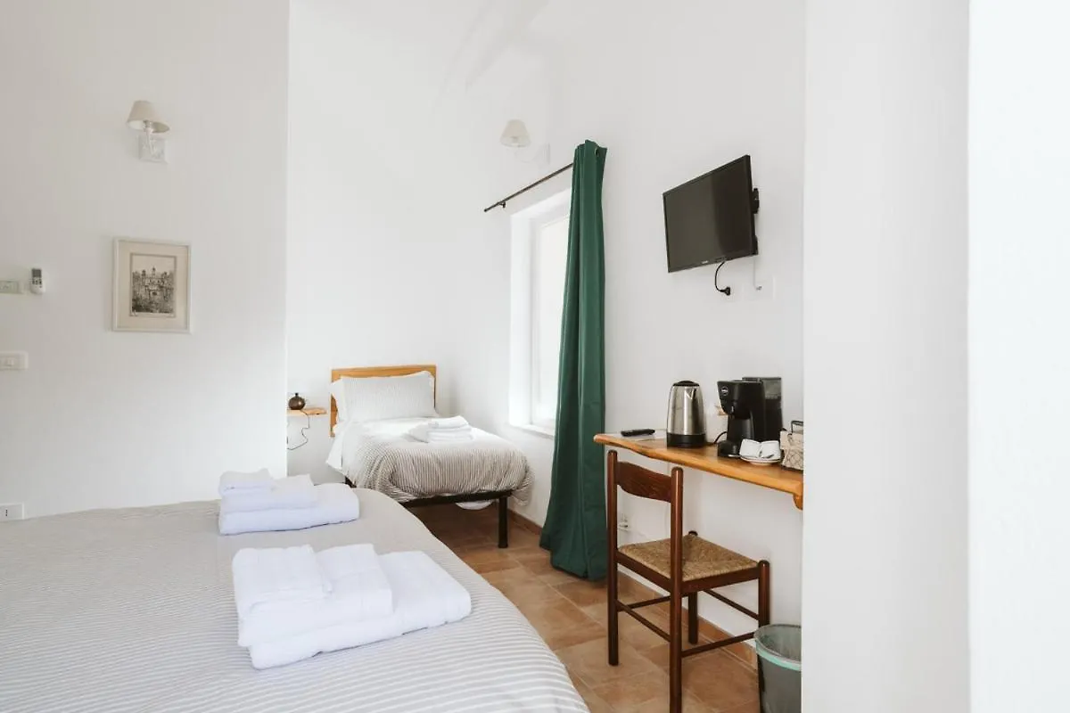 Farm stay Agriturismo Il Canto Delle Rane Finale Ligure Italy