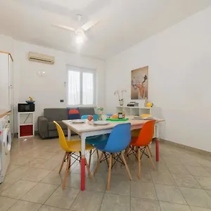 Casa Tykhe Apartment